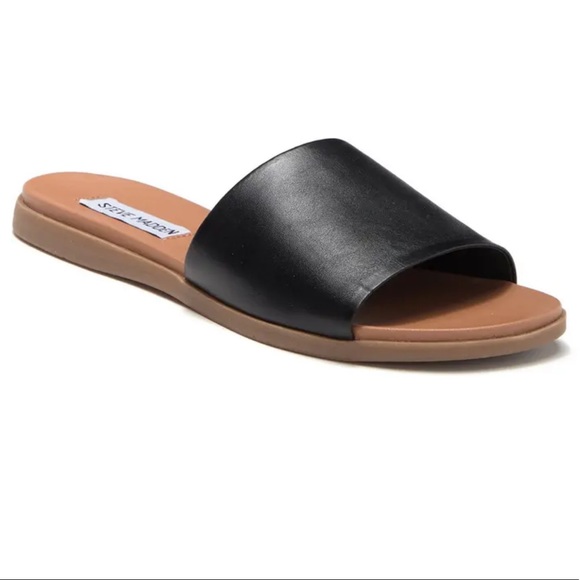 Steve Madden Shoes - Steve Madden WHITE Slide Sandal Size 9